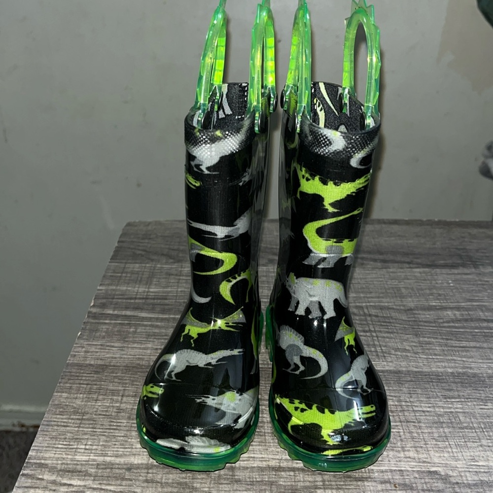 Light Up Rain Boots